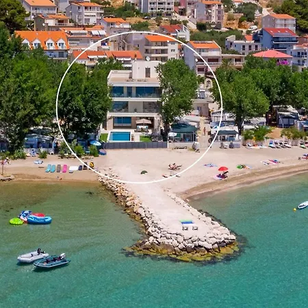 Beachfront Erce: Luxury Seaside Retreat With Private Pool And Rooftop Terrace * Duce