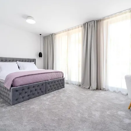 Beachfront Erce With Private 40sqm Heated Pool, A Gym, 7 En-suite Bedrooms, A Rooftop Terrace, 2 Living Areas