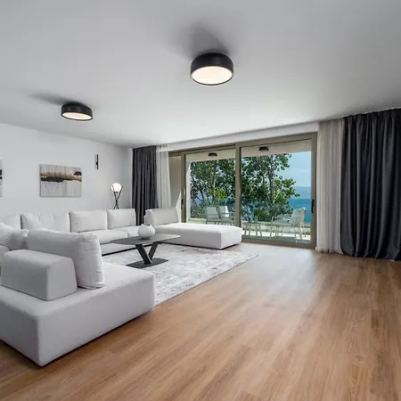 Villa Beachfront Erce: Luxury Seaside Retreat With Private Pool And Rooftop Terrace