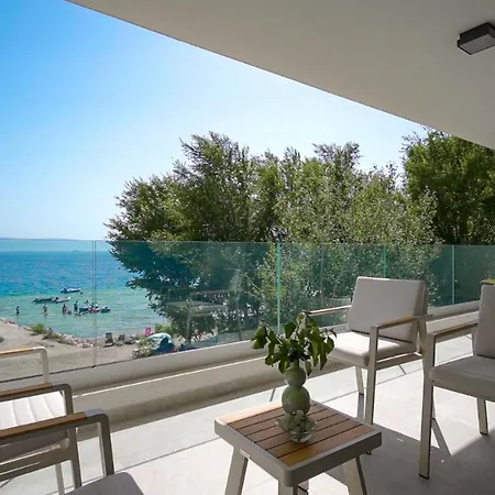 Villa Beachfront Erce: Luxury Seaside Retreat With Private Pool And Rooftop Terrace *