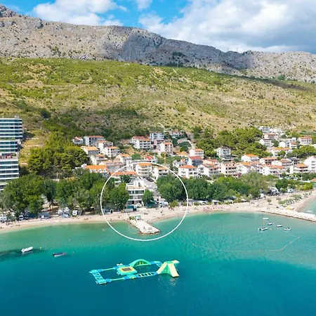 Beachfront Erce With Private 40sqm Heated Pool, A Gym, 7 En-suite Bedrooms, A Rooftop Terrace, 2 Living Areas *